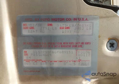 1986 Lincoln Town Car z USA, uszkodzony, nr VIN 1LNBP96F6GY689151